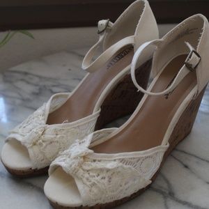 Seychelles White Wedges Lace